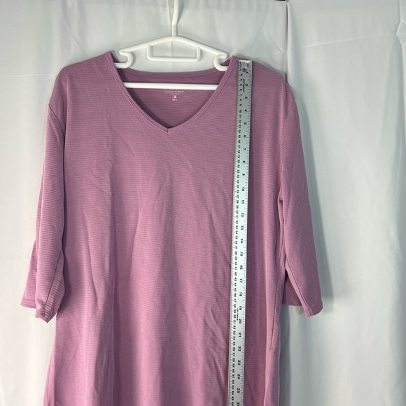 Elegant Mauve Long Sleeve V-Neck Top - Picture 8 of 13